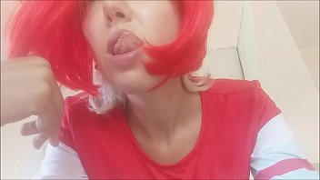 Larisa Met La Chatte Vierge Sur Le Net Et Demande De L’argent Pour La Dévirination