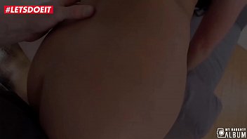 Le Photographe Séduit Le Modèle Milfa Lors De La Session Porno Qui Aime La Bite Et Le Sperme