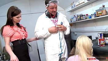 Charlotte Et Bonbons Sucent Une Grosse Et épaisse Bite Jusqu’à Ce Que J’avale