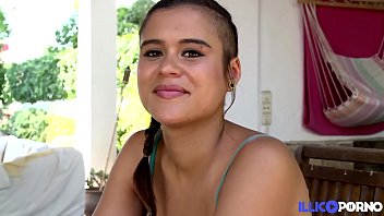 Grande scène porno avec la jeune Alice