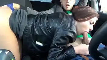 Pipe dans la voiture porn movie roumanie