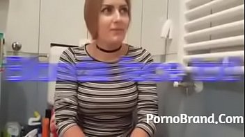 Film porno roumain avec une belle fille