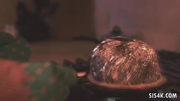 Porno sexuel avec trois lesbiennes et orgasmes multiples