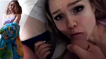 Petite amie s’est réveillée pour le sexe oral et baise dans son vagin serré