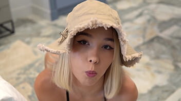 Sexe oral et anal jusqu’à l’orgasme